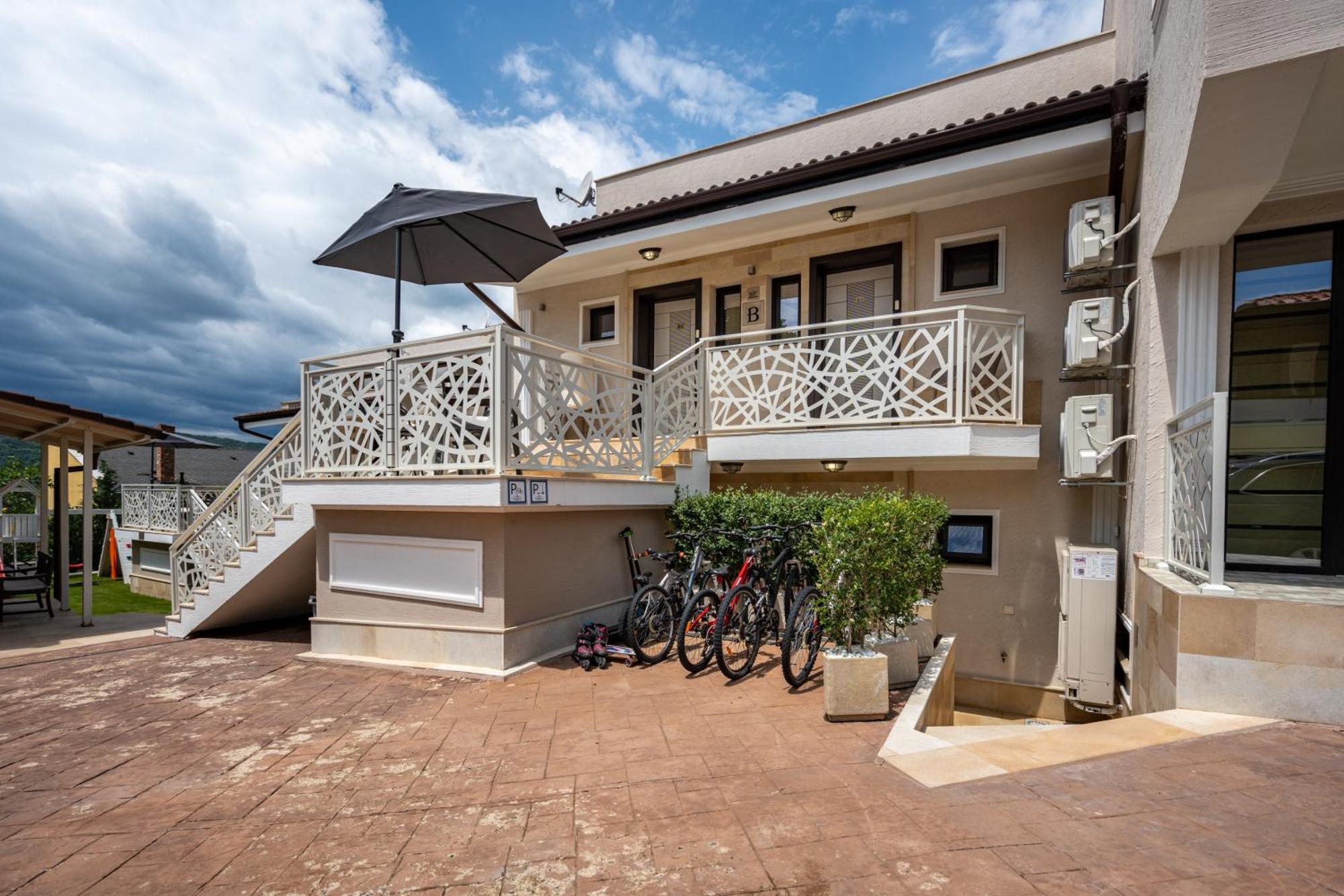 Club Houses Stefvall Glavatartsi Bagian luar foto