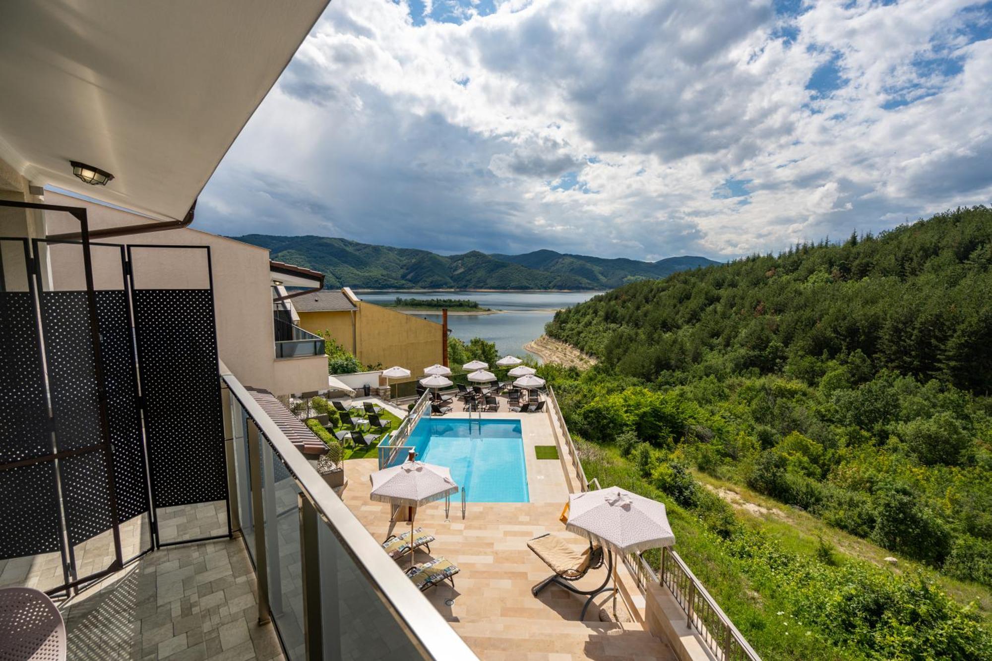 Club Houses Stefvall Glavatartsi Bagian luar foto