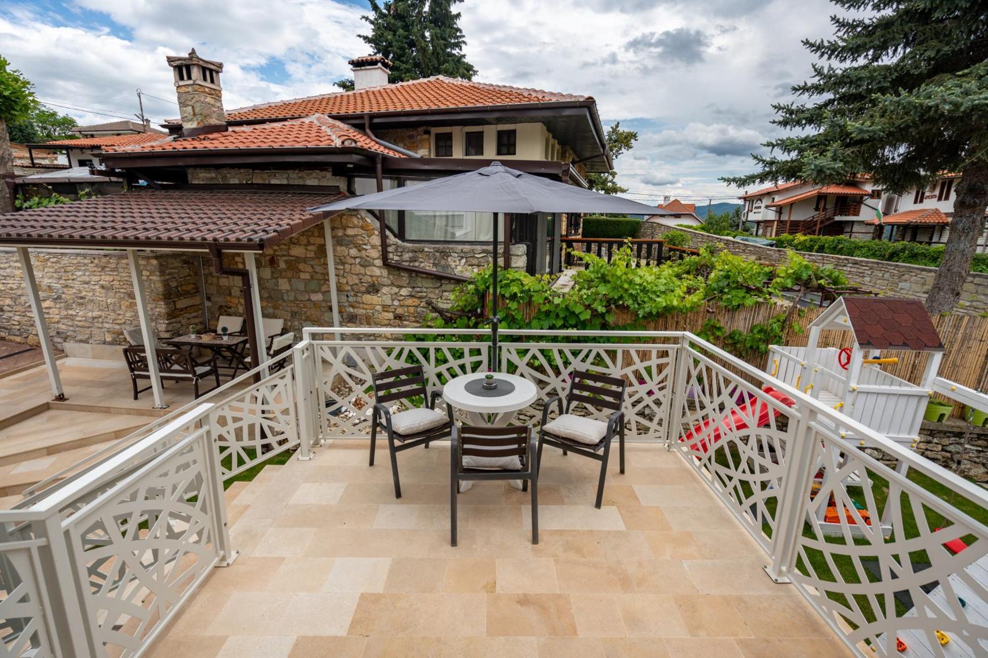 Club Houses Stefvall Glavatartsi Bagian luar foto